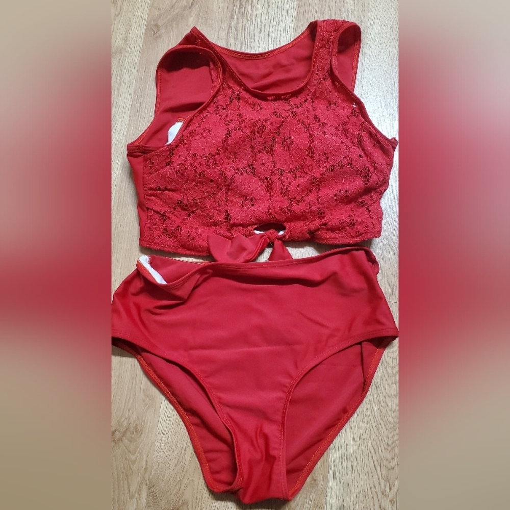 Two piece high waisted 2 piece swimsuit